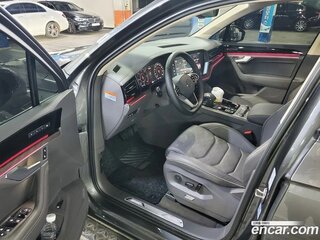 2023 Volkswagen Touareg III, серый, 8915004 рублей, вид 5