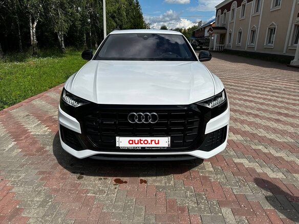 2021 Audi Q8 45 TDI I (4M), белый, 7099000 рублей - вид 5