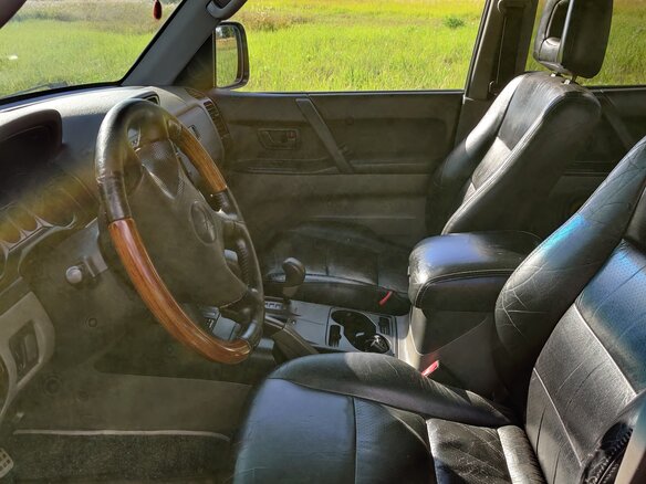 2001 Mitsubishi Montero III, серый, 680000 рублей - вид 10