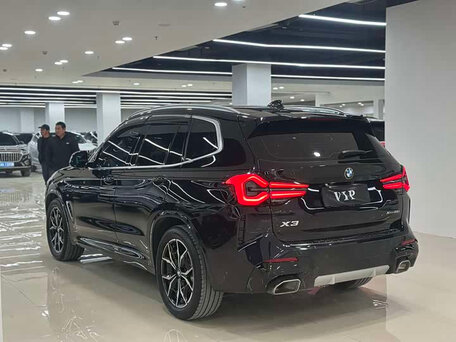2024 BMW X3 25i xDrive III (G01) Рестайлинг, чёрный, 4127475 рублей, вид 4
