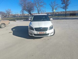 2012 Skoda Fabia II Рестайлинг, белый, 650000 рублей, вид 1