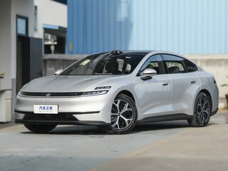2026 Changan Qiyuan A06 51.48 kWh, серебристый, 3481519 рублей, вид 1