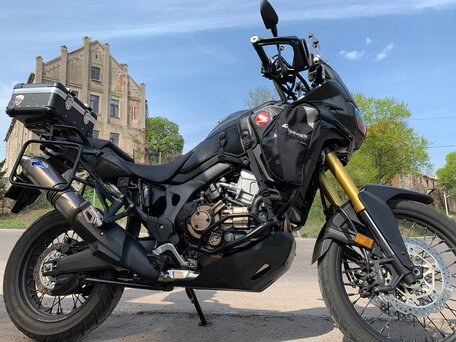 2017 Honda CRF 1000L Africa Twin, чёрный, 900000 рублей, вид 1