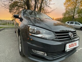 2018 Volkswagen Polo V Рестайлинг, серый, 1200000 рублей, вид 2