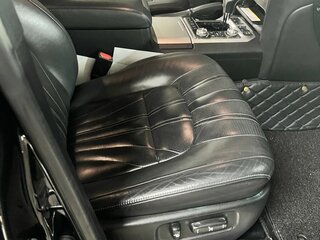 2019 Toyota Land Cruiser 200 Series Рестайлинг 2, чёрный, 7700000 рублей, вид 3