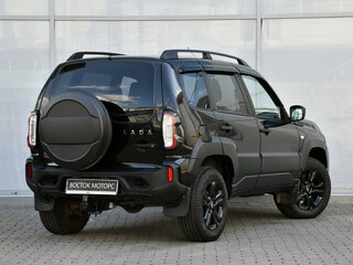 2022 Lada (ВАЗ) Niva Travel I, чёрный, 870000 рублей, вид 2