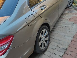 2010 Mercedes-Benz C-Класс 180 BlueEFFICIENCY III (W204), бежевый, 1300000 рублей, вид 4