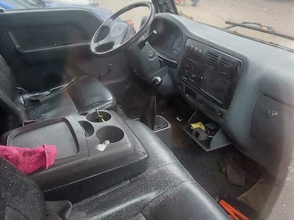 2003 Kia Bongo, белый, 420000 рублей - вид 5