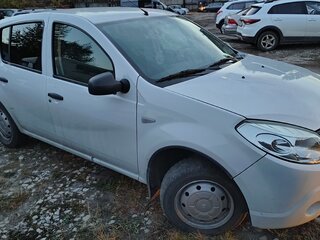 2011 Renault Sandero I, белый, 250000 рублей, вид 2