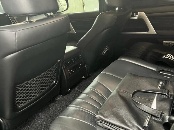 2019 Toyota Land Cruiser 200 Series Рестайлинг 2, чёрный, 7600000 рублей - вид 8