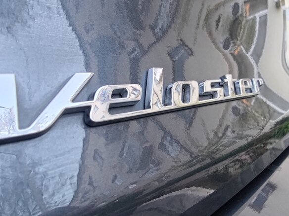 2019 Hyundai Veloster II, серый, 2500000 рублей - вид 6
