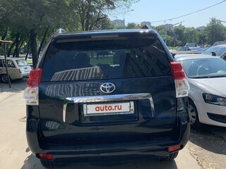 2010 Toyota Land Cruiser Prado 150 Series, серый, 3000000 рублей, вид 3