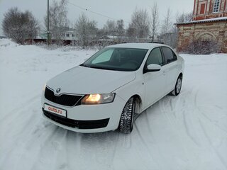2015 Skoda Rapid I, белый, 700000 рублей, вид 2