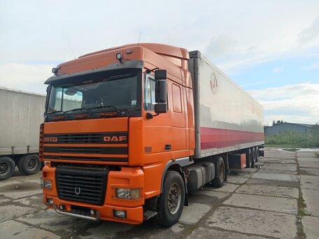 1999 DAF 95XF, оранжевый, 2500000 рублей, вид 1