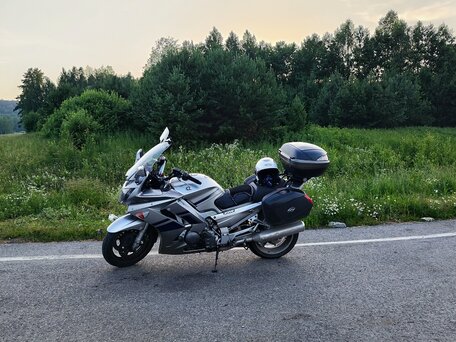 2008 Yamaha FJR1300, серебристый, 700000 рублей, вид 4