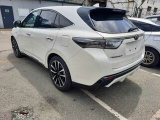 2018 Toyota Harrier III (XU60) Рестайлинг, белый, 2900000 рублей, вид 5