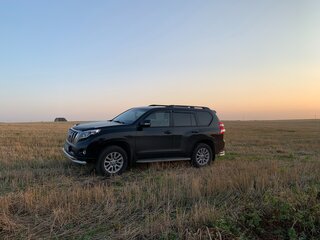 2014 Toyota Land Cruiser Prado 150 Series Рестайлинг 1, чёрный, 3400000 рублей, вид 3