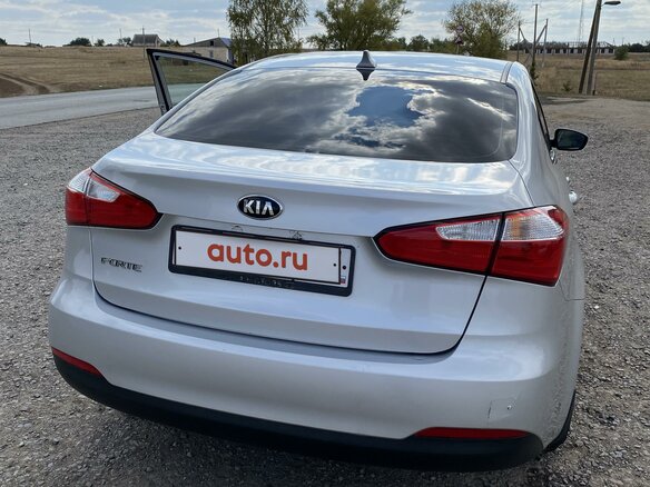 2015 Kia Forte II, серый, 1350000 рублей - вид 3
