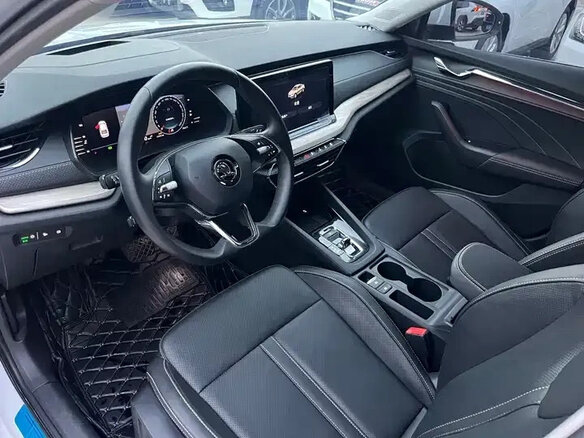 2022 Skoda Octavia IV (A8), белый, 2170000 рублей - вид 5