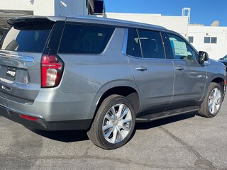 2024 Chevrolet Tahoe V, серебристый, 16041377 рублей, вид 4