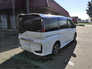 2016 Honda Stepwgn Spada V, белый, 2200000 рублей, вид 3