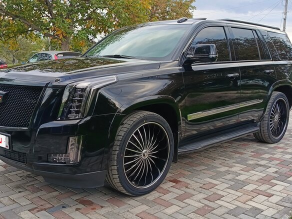 2015 Cadillac Escalade IV, чёрный, 4250000 рублей