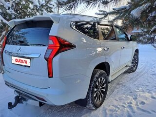 2022 Mitsubishi Montero Sport III Рестайлинг, белый, 3850000 рублей, вид 3