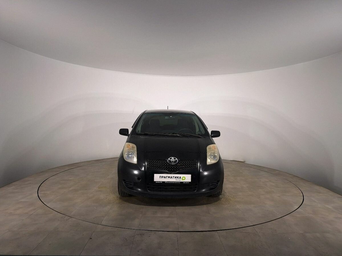 Открыть фотографии: Toyota Yaris II