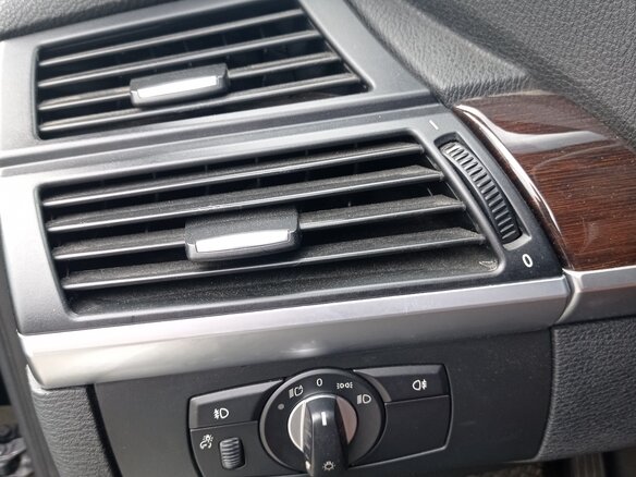 2010 BMW X5 35i II (E70) Рестайлинг, чёрный, 2500000 рублей - вид 16