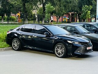 2019 Toyota Camry VIII (XV70), чёрный, 3250000 рублей, вид 1