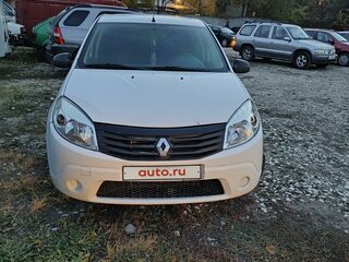 2011 Renault Sandero I, белый, 250000 рублей, вид 1