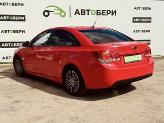 2009 Chevrolet Cruze I, красный, 470000 рублей, вид 3