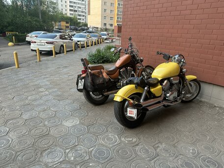 1995 Honda Magna, жёлтый, 350000 рублей, вид 5