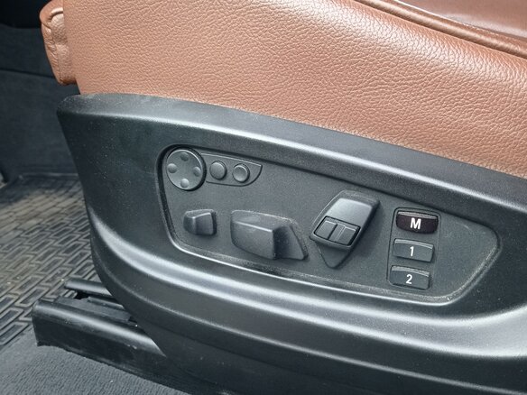 2010 BMW X5 35i II (E70) Рестайлинг, чёрный, 2500000 рублей - вид 9