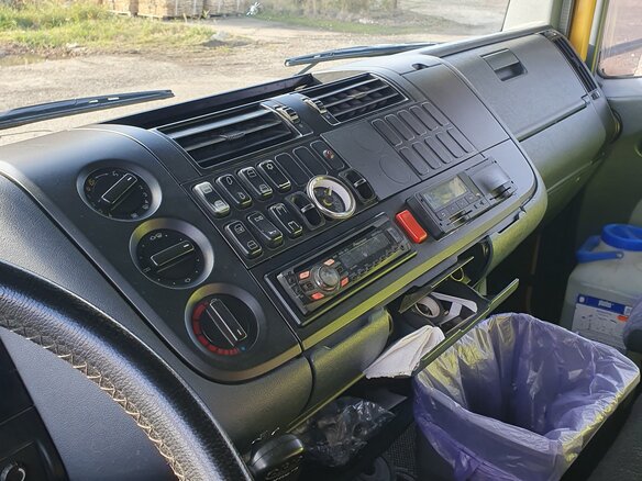 2002 Mercedes-Benz Atego, жёлтый, 3850000 рублей - вид 12