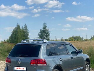 2006 Volkswagen Touareg I, серый, 999999 рублей, вид 5