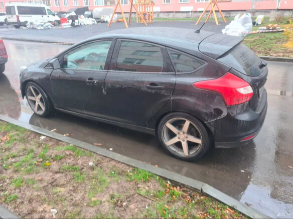 2011 Ford Focus III, чёрный, 650000 рублей - вид 2