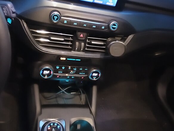 2020 Ford Focus Active IV, серый, 1950000 рублей - вид 24