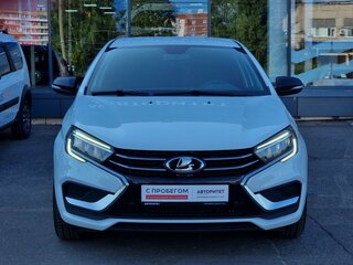 2024 Lada (ВАЗ) Vesta I Рестайлинг (NG), белый, 1359000 рублей, вид 3