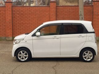 2018 Honda N-WGN I Рестайлинг, белый, 950000 рублей, вид 4