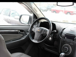 2013 Chevrolet TrailBlazer II, серебристый, 1350000 рублей, вид 2