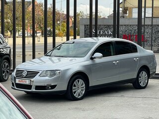 2008 Volkswagen Passat B6, серебристый, 800000 рублей, вид 1