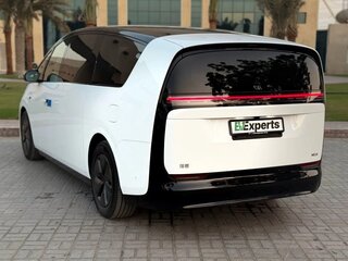 2026 Li Auto (Lixiang) Mega I, белый, 11900000 рублей, вид 4