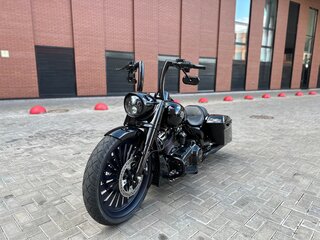 2021 Harley-Davidson Road King, чёрный, 4500000 рублей, вид 2