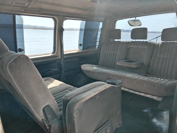 1990 Mitsubishi Delica III, белый, 500000 рублей - вид 12