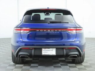 2022 Porsche Macan I Рестайлинг 2, синий, 7102498 рублей, вид 5
