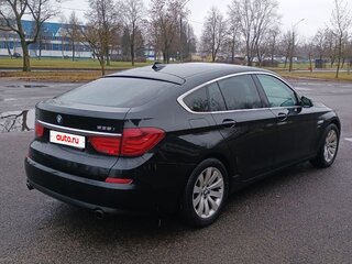 2011 BMW 5 серии Gran Turismo 535i xDrive VI (F10/F11/F07), чёрный, 1452095 рублей, вид 5
