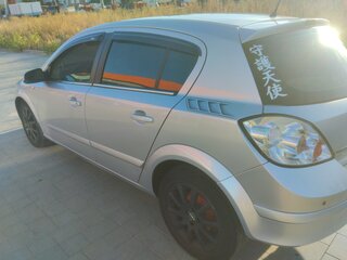 2005 Opel Astra H, серебристый, 625000 рублей, вид 4