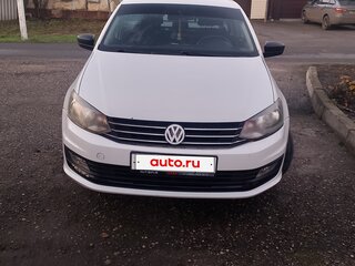 2020 Volkswagen Polo V Рестайлинг, белый, 900000 рублей, вид 1