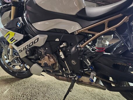 2021 BMW S 1000 R, серый, 1550000 рублей, вид 2